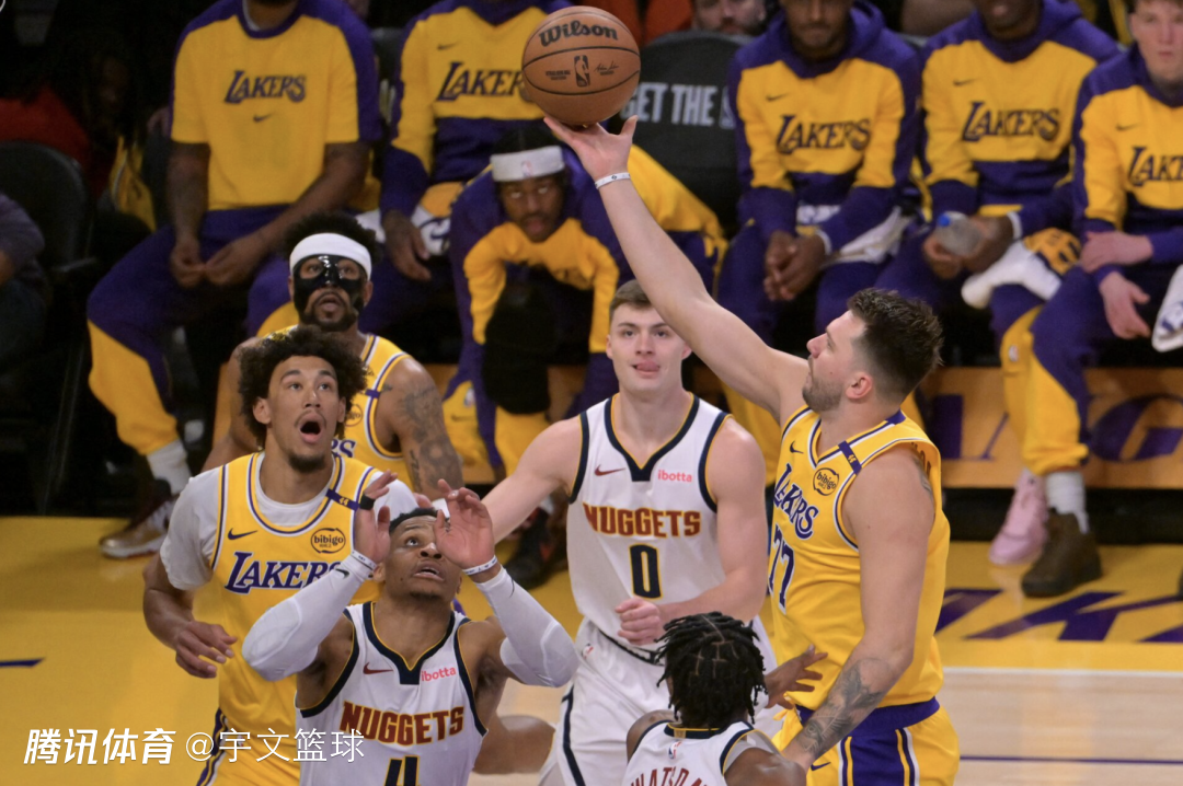 关于湖人再胜太阳，完成赛季双杀对手的信息