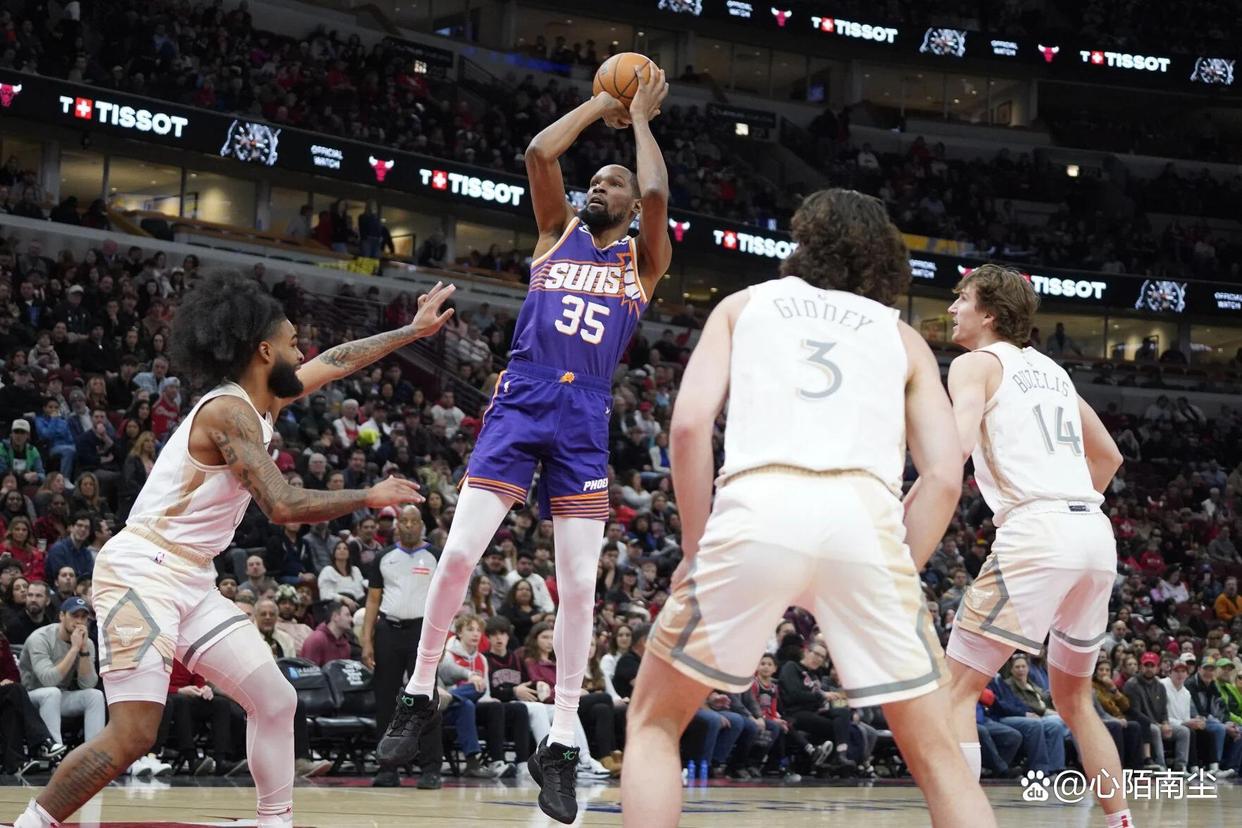 公牛陷入低谷，爆发新星连败，关键时刻神级表现球队命运悬念！