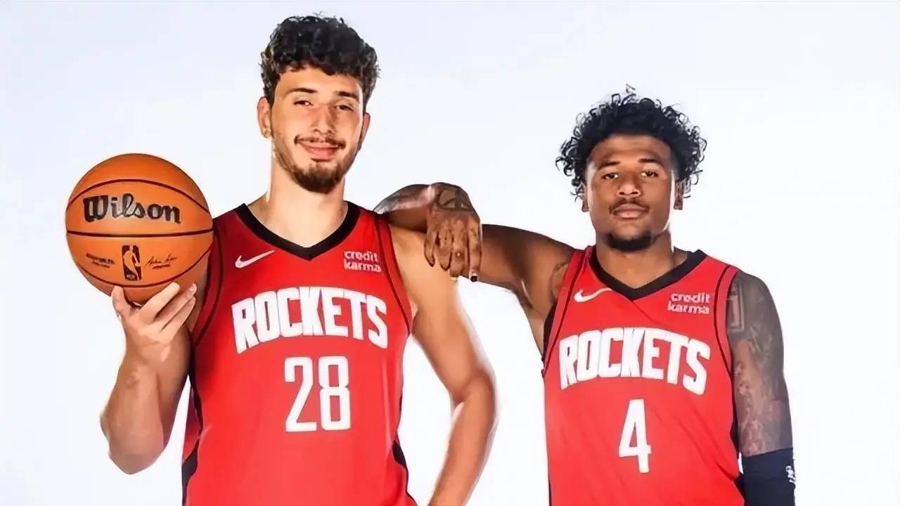 西蒙斯三巨头联手，西亚卡姆得分突破，逆转取胜冲击季后赛！